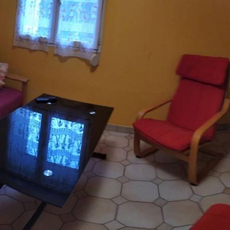 Апартаменты Chez Fabienne T3 Le Breuil-sur-Couze Экстерьер фото